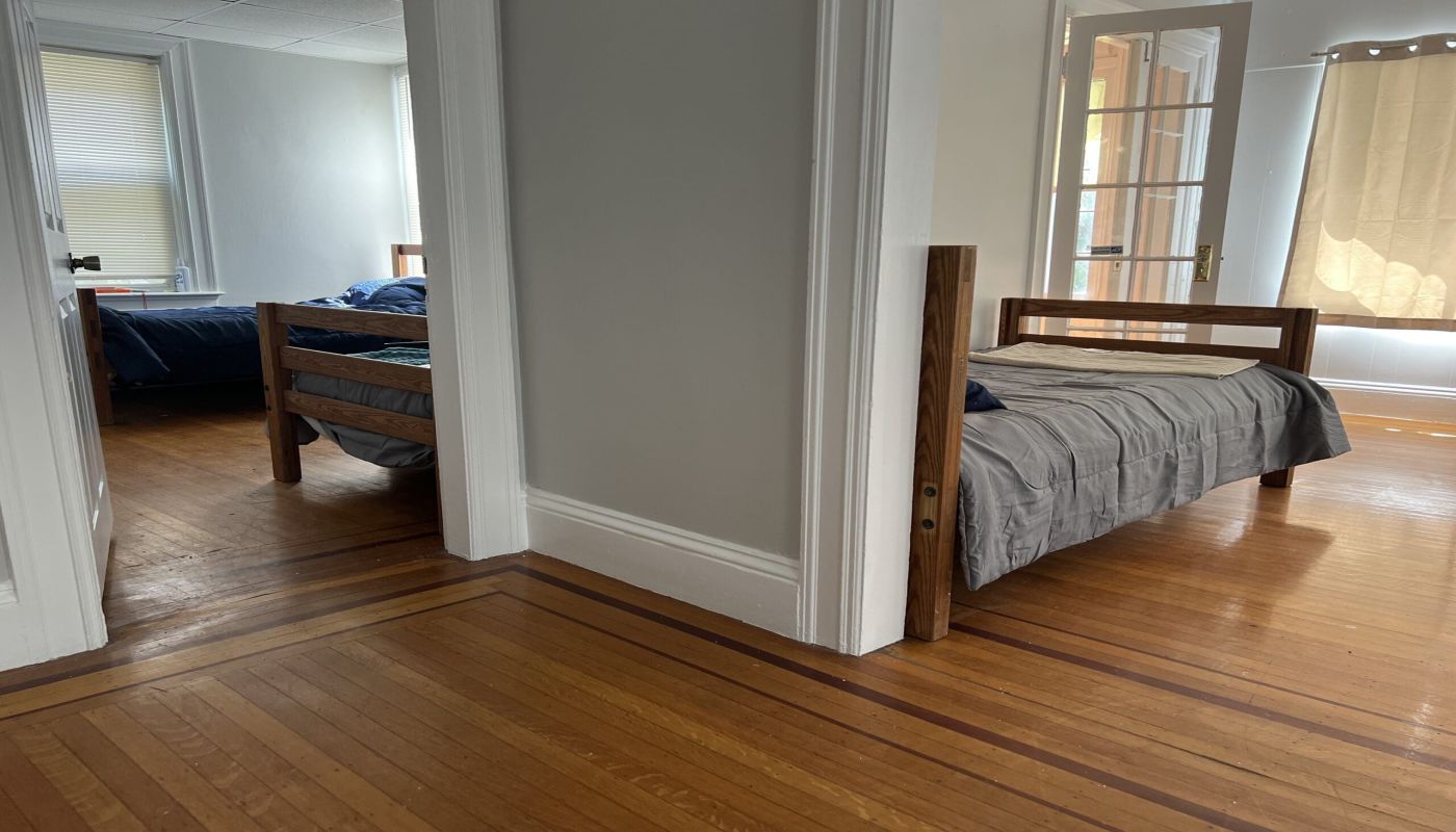 Kayaly - Cottage Men's Sober House