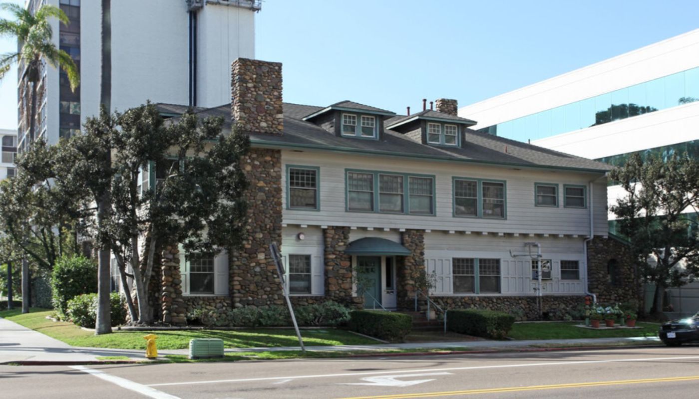 CRF Vista Balboa Crisis Center