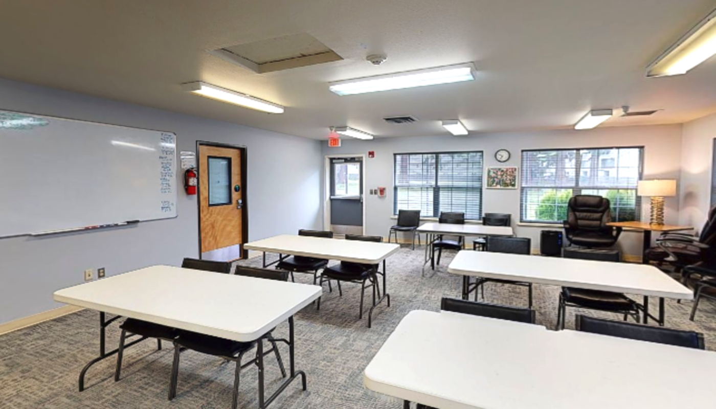 Lifeline Connections Women’s Recovery Center