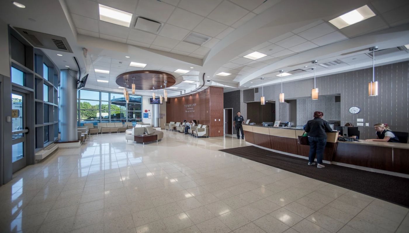 NYU Langone Hospital - Suffolk