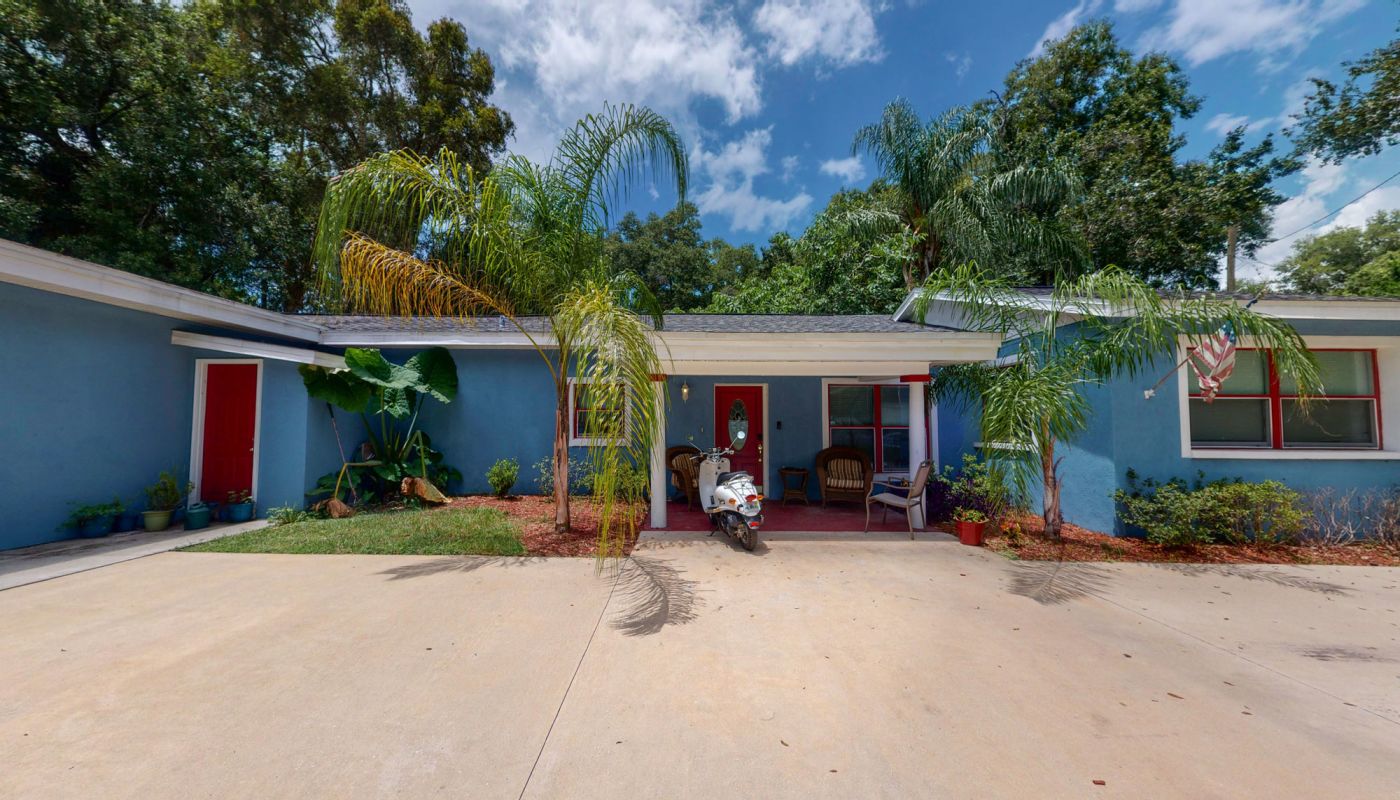 Malcolm's Place Seminole Heights