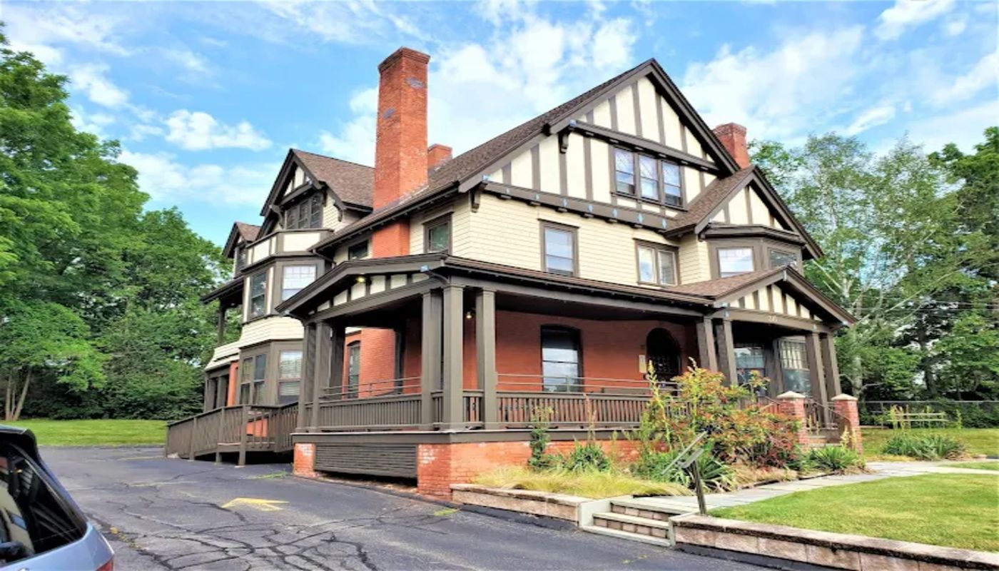 Russell Men's Sober House