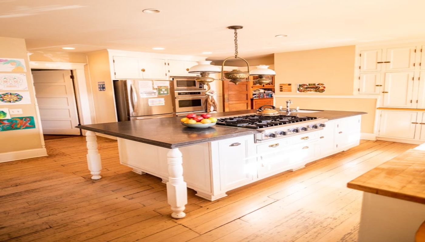 The Gooden Center Los Robles