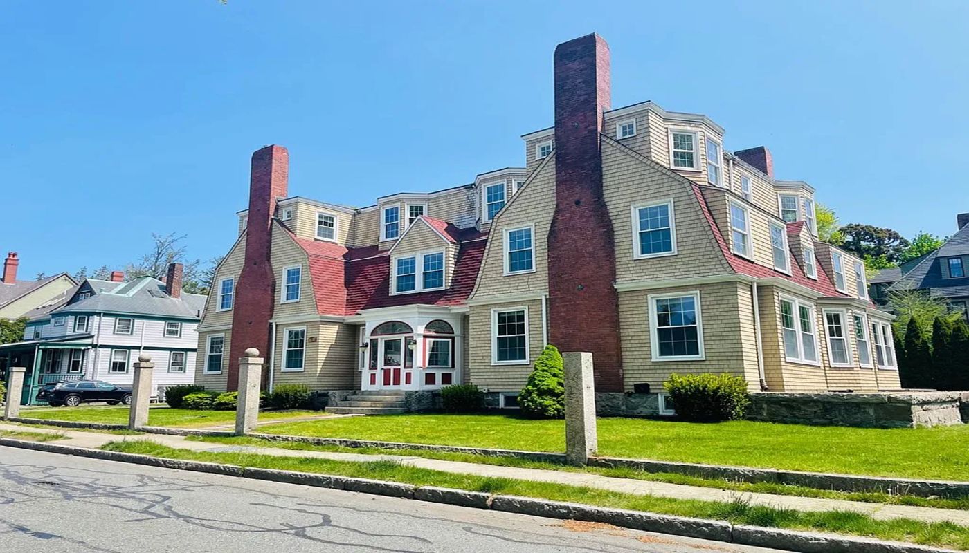 Whaling City Men's Sober House